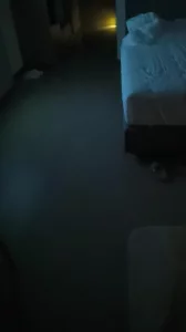 与老婆日常，酒店落地窗